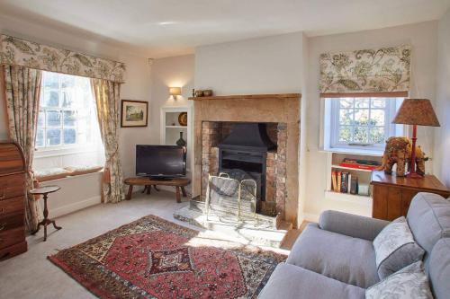 Tithe Cottage - image 3