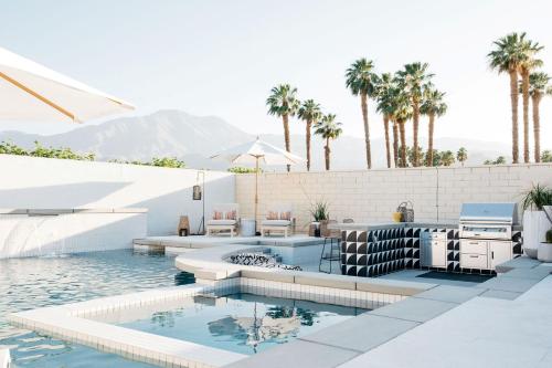 Good Life La Quinta! PGA West! Mist/Pool/Spa/Putt in La Quinta, USA