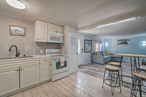 Family-Friendly Yankeetown Home with Grill! in Inglis (FL)