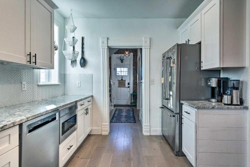 Updated Historic Home Walk to Mile High Stadium! in Denver, USA