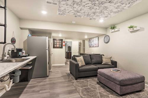 Cozy Commerce City Home 8 Mi to Barr Lake! in Henderson, USA