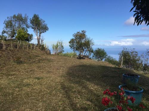 Gîte rural _ vue Océan _ des bateaux dans le ciel