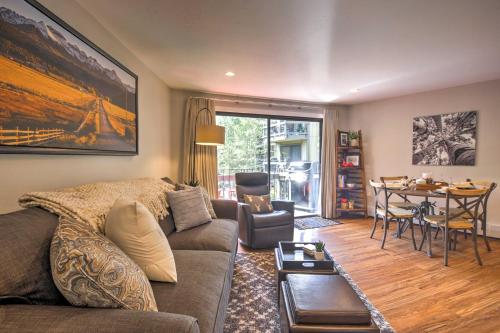 Chic Breckenridge Condo with New Luxe Furnishings! - image 13