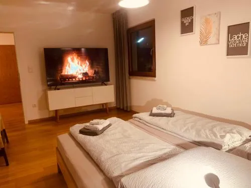 FELIX LIVING 4, Moderne 2-Zimmer Wohnung in Stadtrandlage, Balkon & Parkplatz in Salzweg, Deutschland