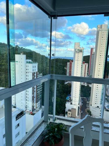 Apartment with Sea View image 2