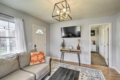 Pet-Friendly Charleston Home with Fenced Yard! in Charleston, USA