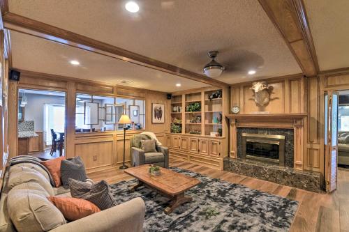 Lake Access & Pool: Spacious Freeport Home! in Oyster Creek (TX)