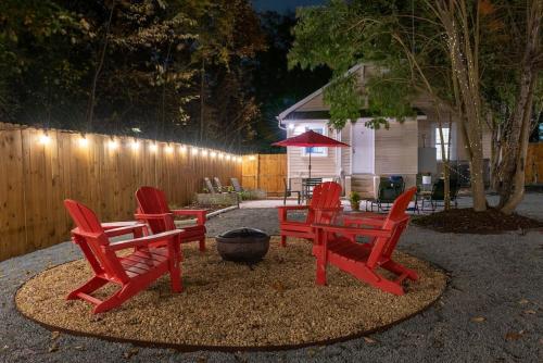 Bright Airy Bungalow, Fire Pit, Home Away f/ Home photo 2