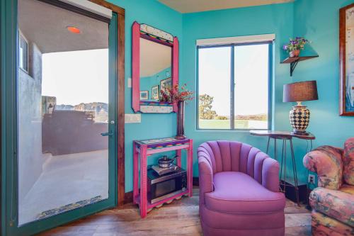 Hike-In and Out Studio on Chapel Trail with Radiant View - image 11