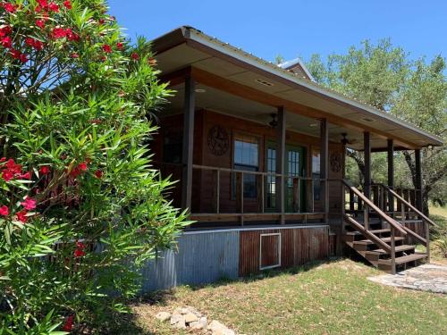 Hill Country Hideout in Pipe Creek, USA