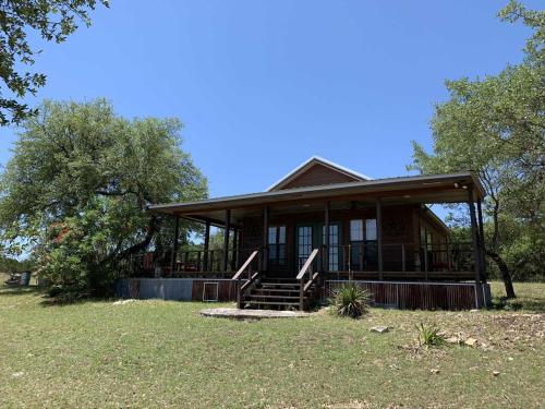 Hill Country Hideout in Pipe Creek, USA