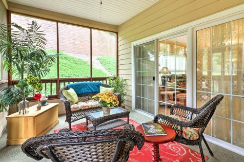 Condo on Kingwood Golf Course about 3 Mi to Main St! in Clayton, USA