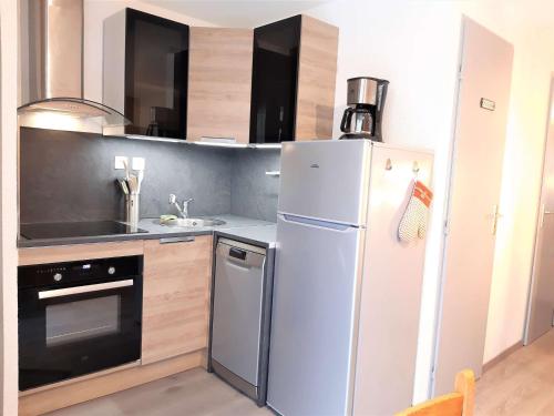 T3 6 pers à St-Lary-Soulan avec balcon, wifi et parking - FR-1-457-318 (T3 6 pers a St-Lary-Soulan avec balcon, wifi et parking - FR-1-457-318) in Saint-Lary-Soulan