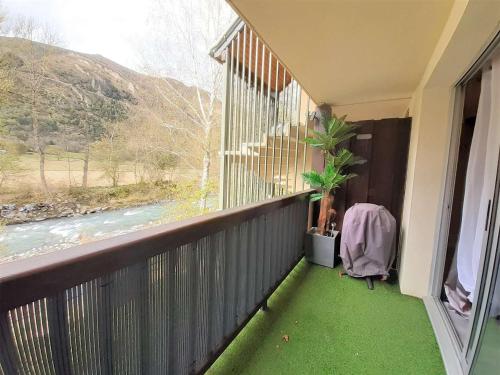 T3 6 pers à St-Lary-Soulan avec balcon, wifi et parking - FR-1-457-318 (T3 6 pers a St-Lary-Soulan avec balcon, wifi et parking - FR-1-457-318) in Saint-Lary-Soulan
