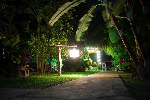 lanta andaleaf bungalows - 정원