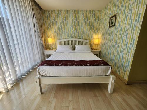 オーガスト レジデンス