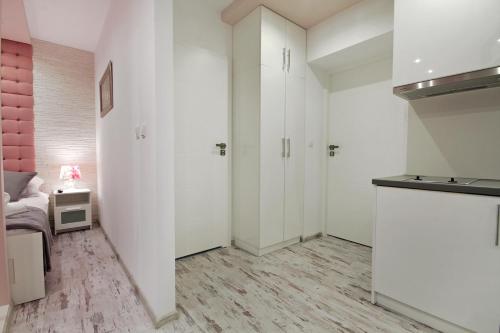 Apartment with Mountain View image 2