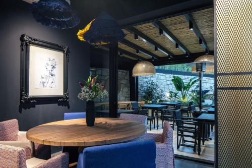 Chapter 02 Gallery Suites, Héraklion (photo 7)