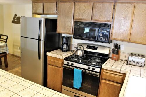 Summit Ski Shack - image 11