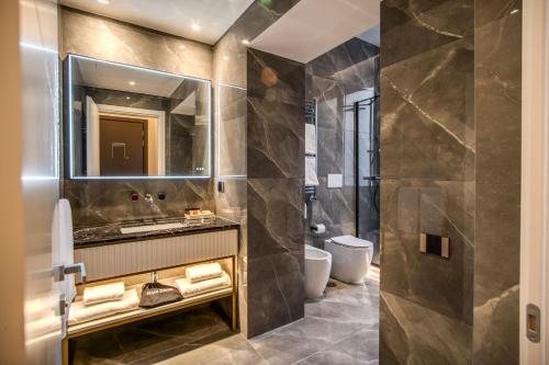 CC Palace Hotel - image 3