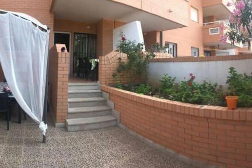Bajo con gran terraza en Ribera de Cabanes in Cabanes