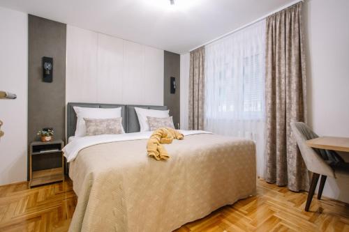 Deluxe Double or Twin Room