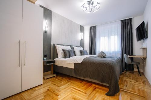 Superior Deluxe Double or Twin Room
