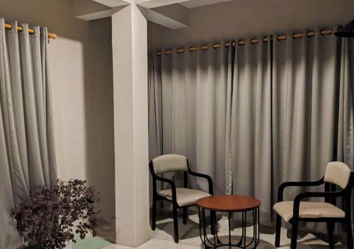 Double Room with Mountain View image 3