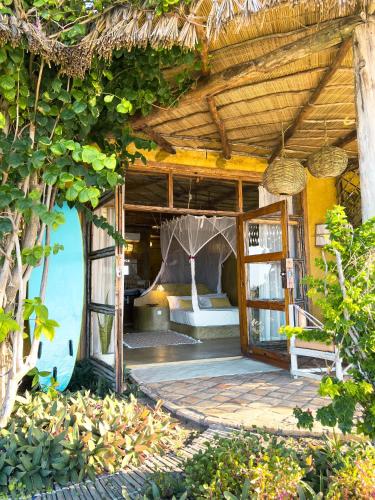 Casa na Praia Tofo- beach front hotel in Inhambane