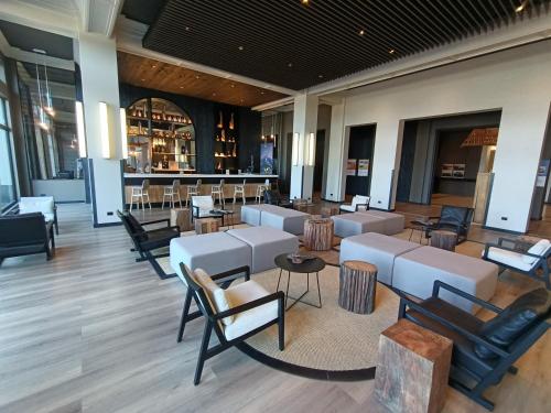 Bar/lounge, Hotel Enjoy Pucon in Pucon