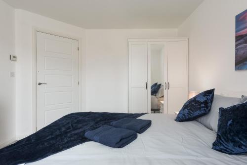 Two Bedroom Apartment - Milton Keynes By Aryas Properties