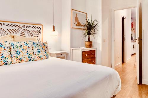 Calle Rodas 3 Central 5 stars apartment in Madrid for 6 people, Madrid