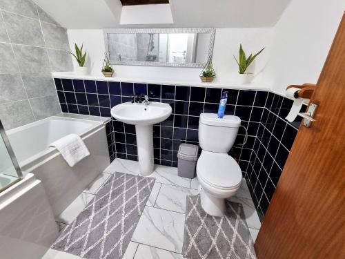 *F1*5GH* Setup for your most relaxed & amazing stay + Free Parking + Free Fast WiFi *, Leeds (foto 10)