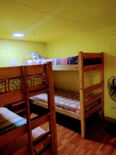 Backpackers House - Near The Airport in Santiago