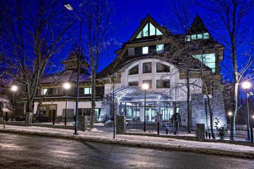 Hotel Crocus - image 11