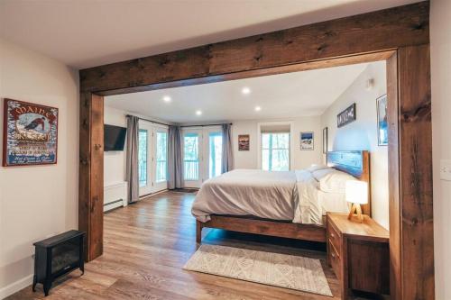 . Waterfront, Newly Built, Spacious Apartment!