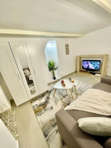 Studio proche de Paris, Versailles et La Défense 4
