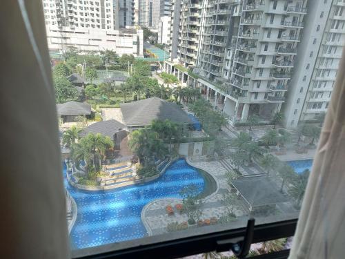 Flair Towers Staycation with Pool in Mandaluyong
