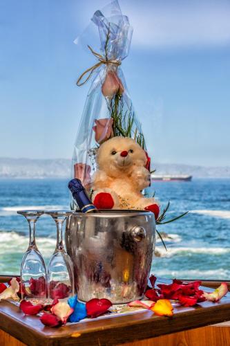 HOTEL OCEANIC