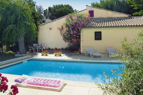 Provençal Holiday Home with Private Pool, Malaucène