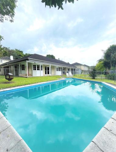 Piscina, Discovery Settlers Hotel Whangarei in Regent