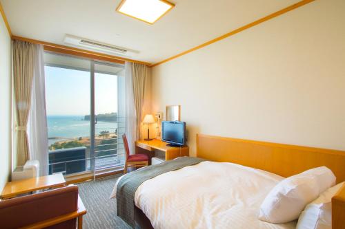 room detail thumbnail 1