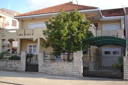 Apartments Sanda - image 11