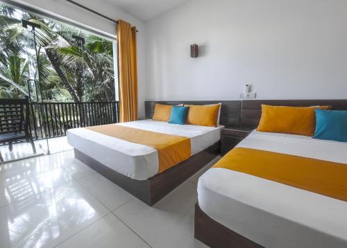 2 king beds