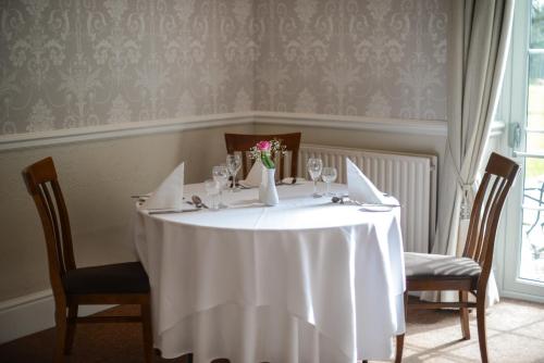 Restaurant, Singleton Lodge Country House Hotel in Singleton