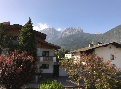 The Dolomiti View - your cozy room in the Alps in Debant