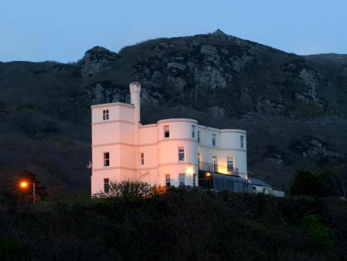 Tyr Graig Castle, Barmouth