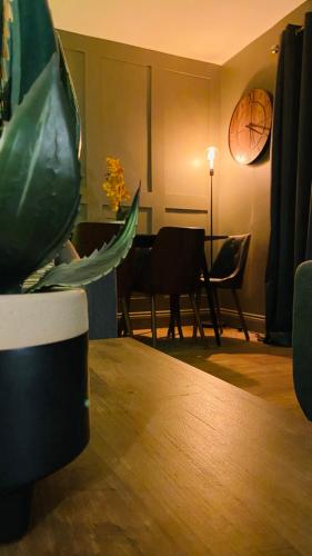 The Etherley - Zillo The Etherley - Zillo