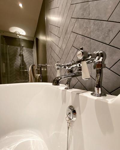 The Etherley - Zillo The Etherley - Zillo