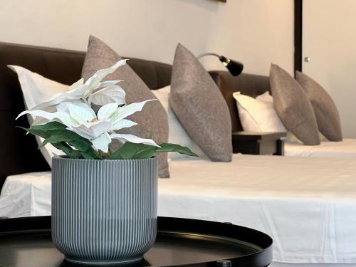 G Beach Front Villa – Batu Ferringgi, NY